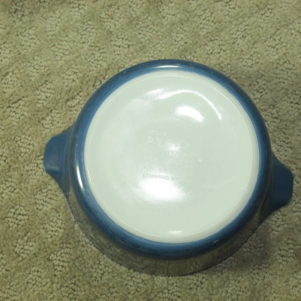 Pyrex Vintage Colonial Mist 471-B / 473-B Casserole Bowl Set of 2 No Lids